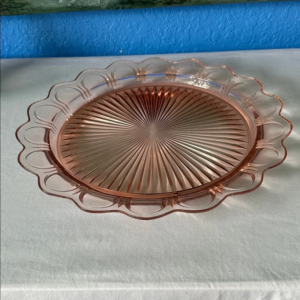 Vintage 13 inch large Anchor Hocking Pink Depression Glass Reticulated Server - Picture 6 of 11
